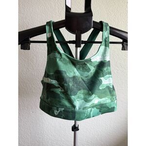 FABLETICS Women’s No-Bounce Sports Bra Celadon Zenith Camo Camouflage Small